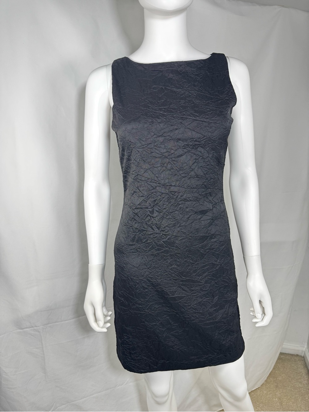 VTG Nicole Miller Collection Black Crinkle Sheath Dress Size 0 LBD Retro